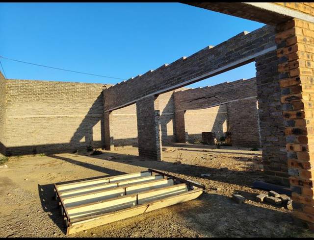 BUSINESS FOR SALE IN LENASIA EXT 3